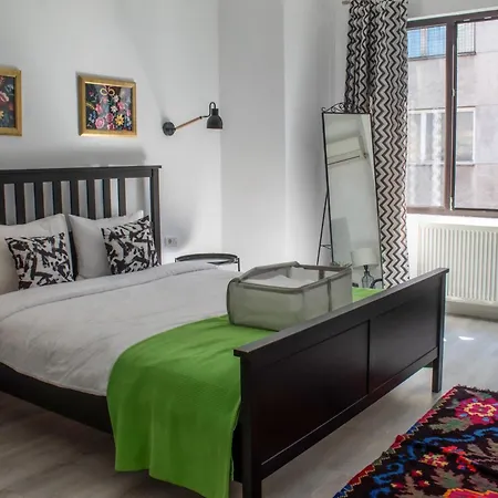 בוקרשט Domus Old Town Retreat Cozy & Central מראה חיצוני תמונה